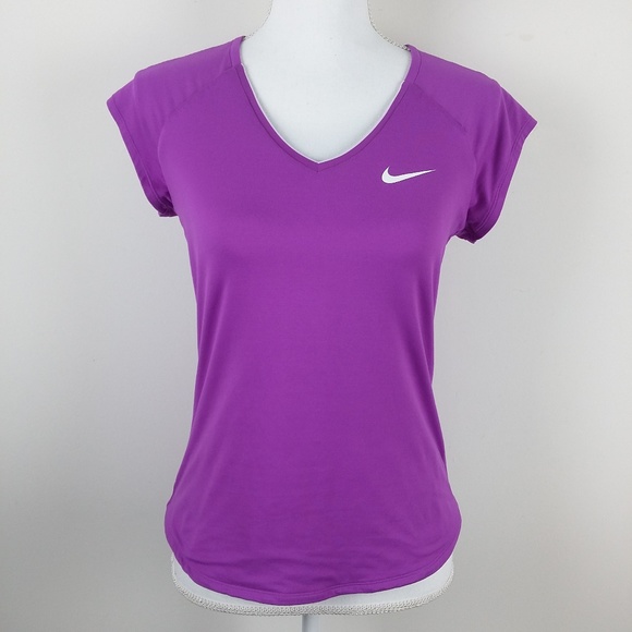 Nike Tops - Nike Dri-Fit Fuchsia Pink Athletic Top Small